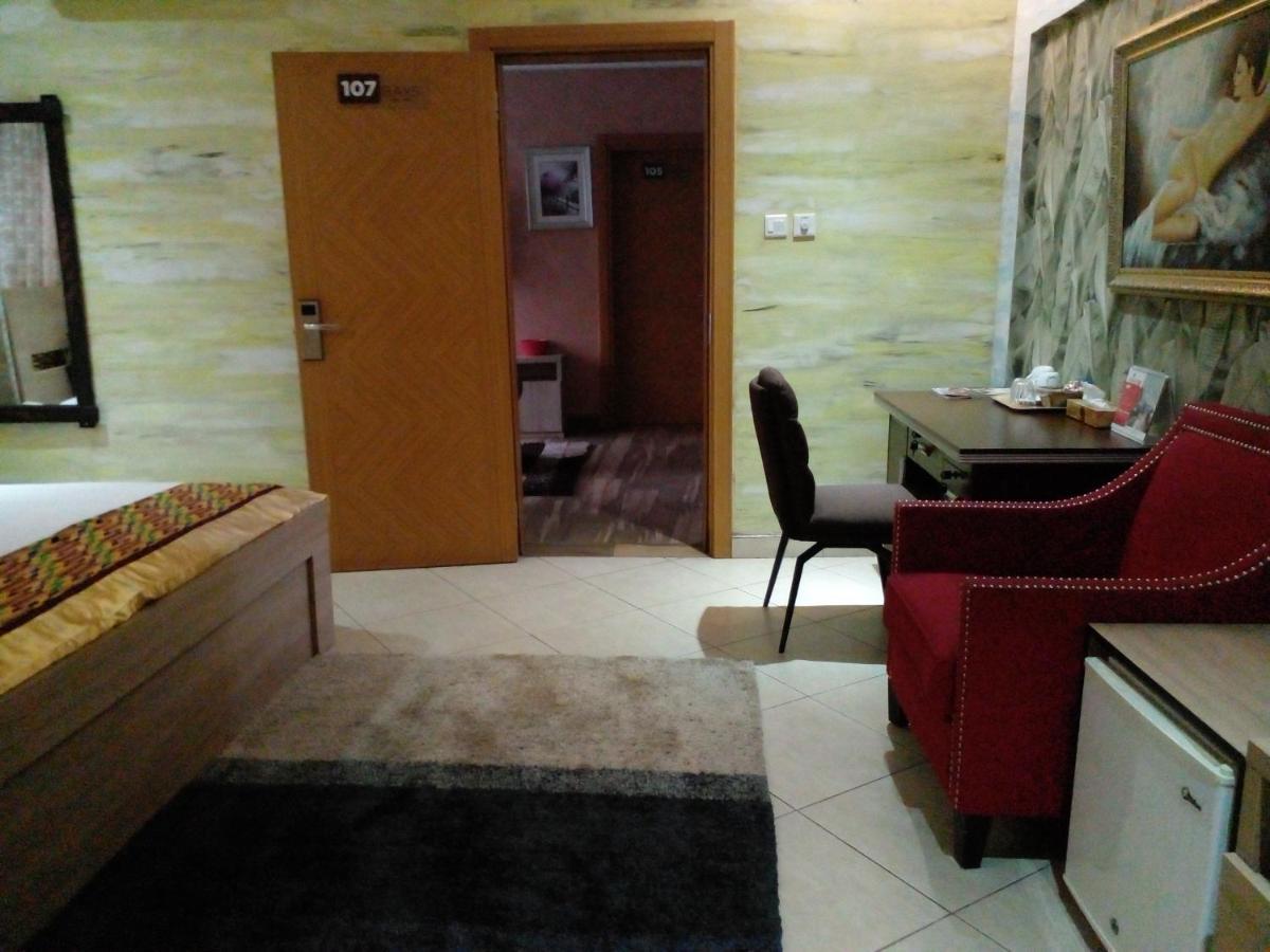 Bays Lodge, Accra Eksteriør billede